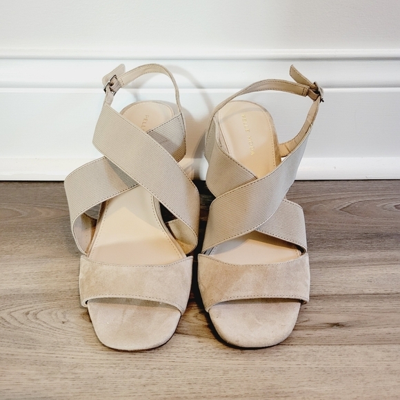 NEW Pelle Moda Cream Strap Sandals ,Size M - Picture 3 of 6
